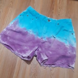 Eddie bauer tie dye distressed short